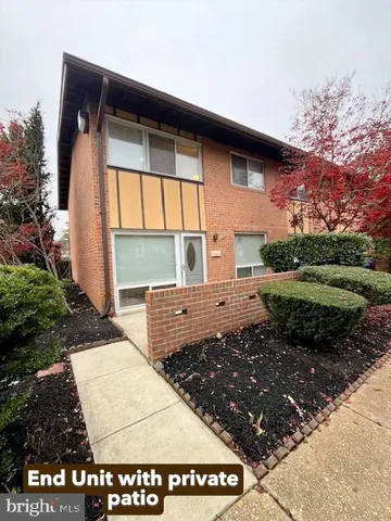 10123 Fair Woods Dr, Fairfax, VA 22030