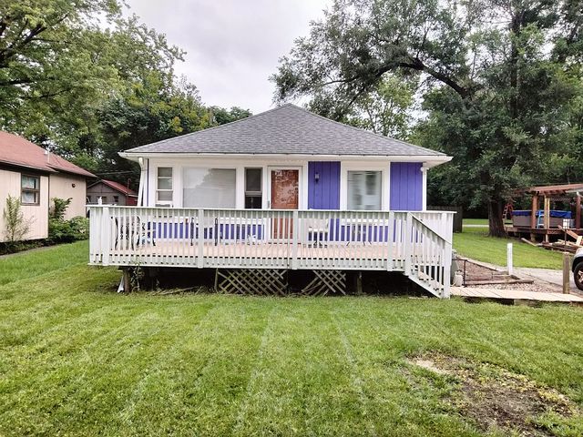 39197 N  Willow Ln, Antioch, IL 60002