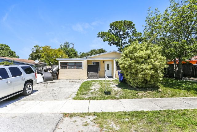 1050 NW 25th Way, Fort Lauderdale, FL 33311