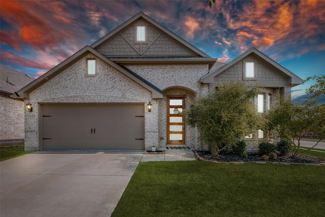 1337 Arrowwood Dr, Aubrey, TX 76227