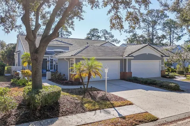 7621 Whitebridge Gln, University Park, FL 34201