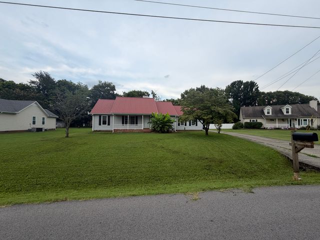 222 Daly Dr, Murfreesboro, TN 37128