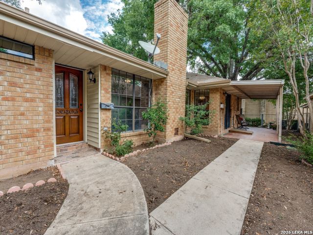 812 ROBERT DERRICK DR, Schertz, TX 78154