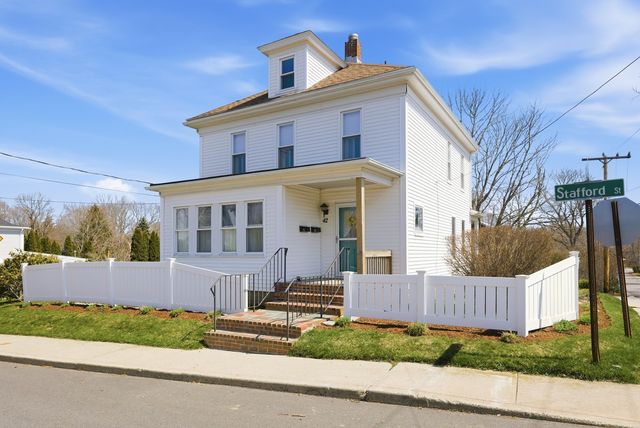 42 Stafford St, Plymouth, MA 02360