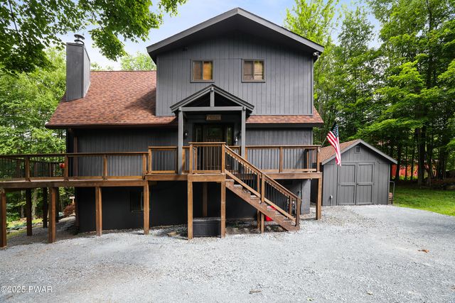 1706 Windemere Ct, Lake Ariel, PA 18436