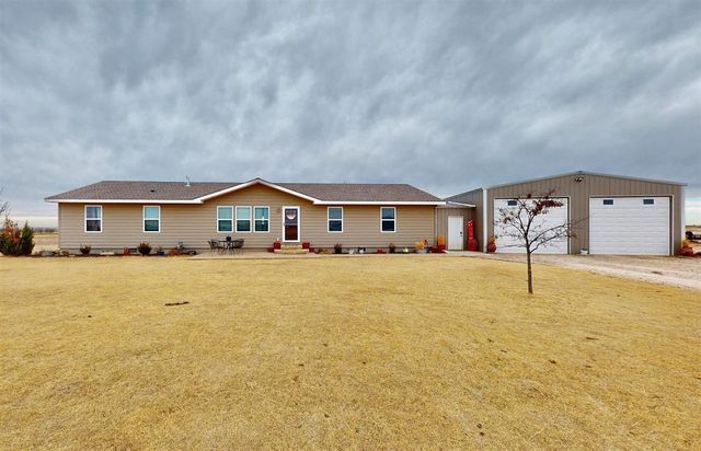 511 S  Eisenhower St, Arnett, OK 73832