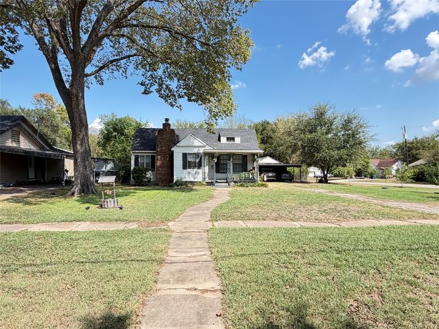 209 S  Canton St, Mexia, TX 76667