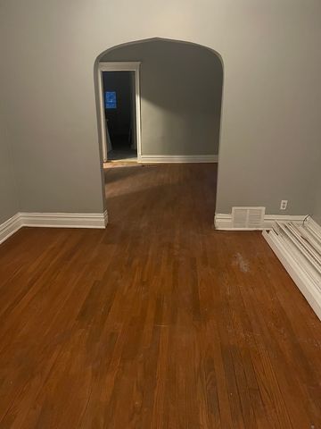 7515 S  Dobson Ave #2, Chicago, IL 60619