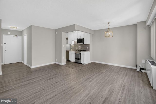 5500 Friendship Blvd #1121N, Chevy Chase, MD 20815