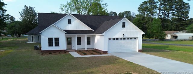 469 E  Poplar St, Bladenboro, NC 28320