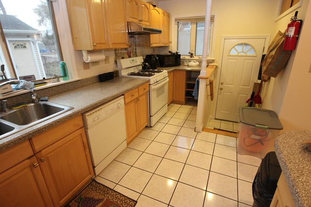 414 Western Ave, Brighton, MA 02135
