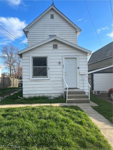 315 Plymouth Ave, Girard, OH 44420