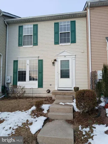 34 Parliament Dr, Mount Holly, NJ 08060
