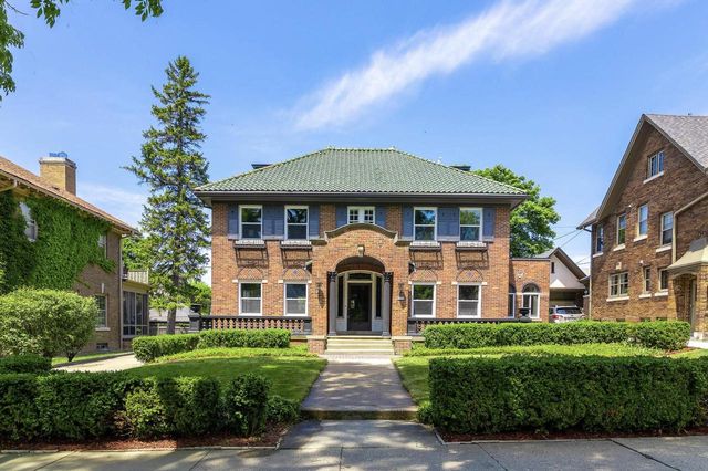 2726 East Beverly ROAD, Shorewood, WI 53211