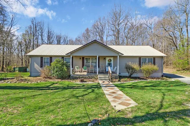 1801 W  Old Highway 70, Crossville, TN 38572