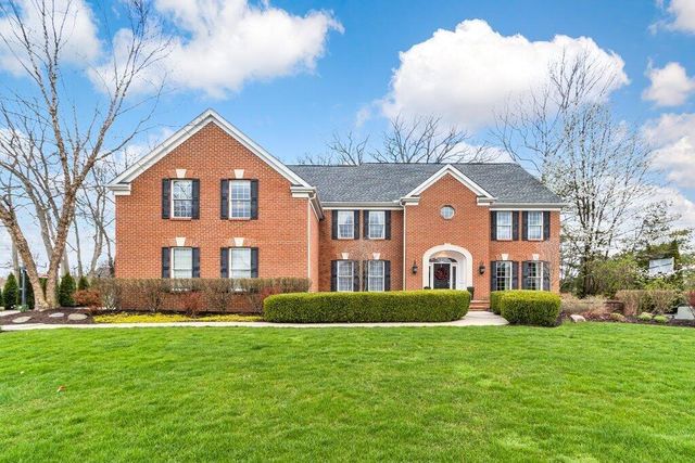 6686 Lake Trail Dr, Westerville, OH 43082