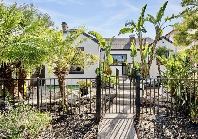 1111 Laguna Ave, Burlingame, CA 94010