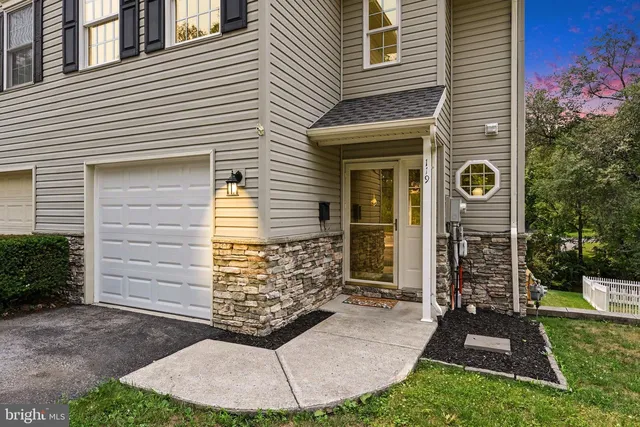119 Sherman St, Enola, PA 17025
