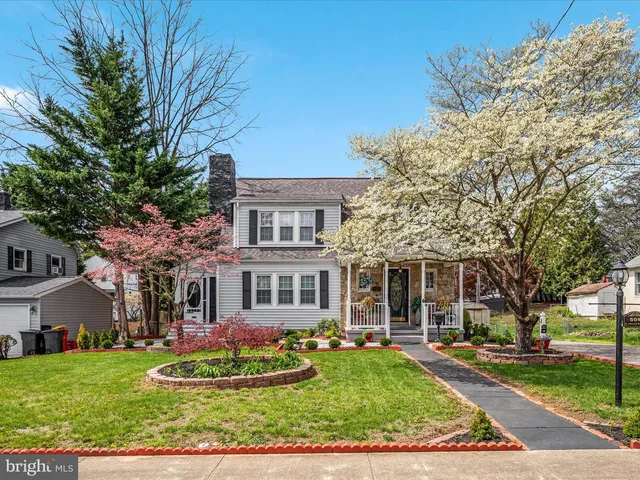504 S  Church St, Charles Town, WV 25414
