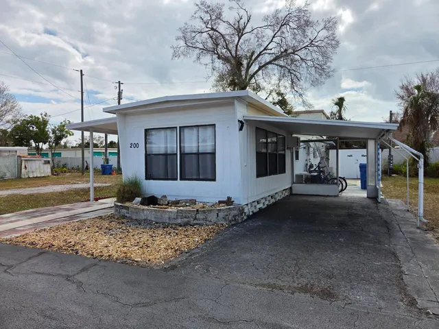 5757 66th St   N #200, Saint Petersburg, FL 33709