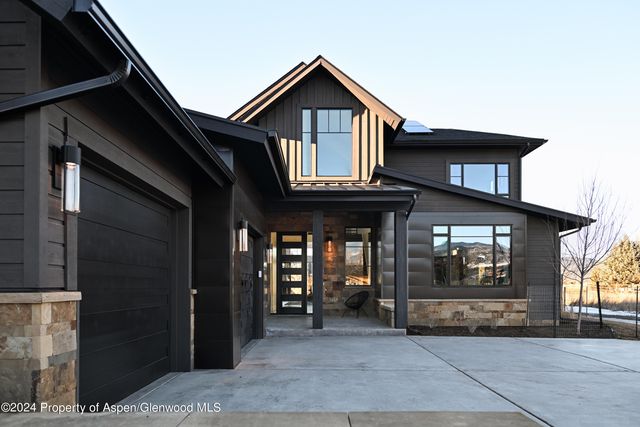 379 Crystal Canyon Dr, Carbondale, CO 81623