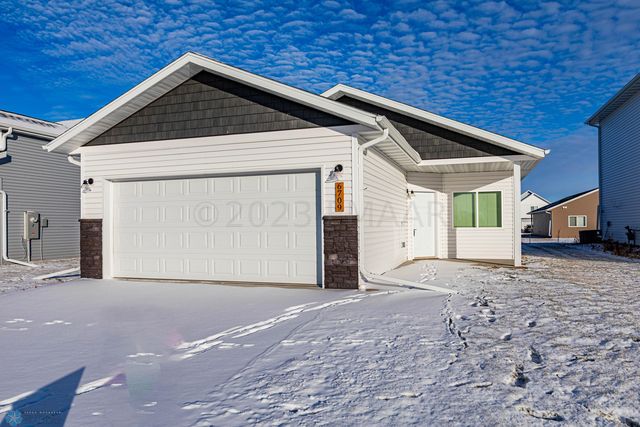 6709 72nd Ave, Horace, ND 58047