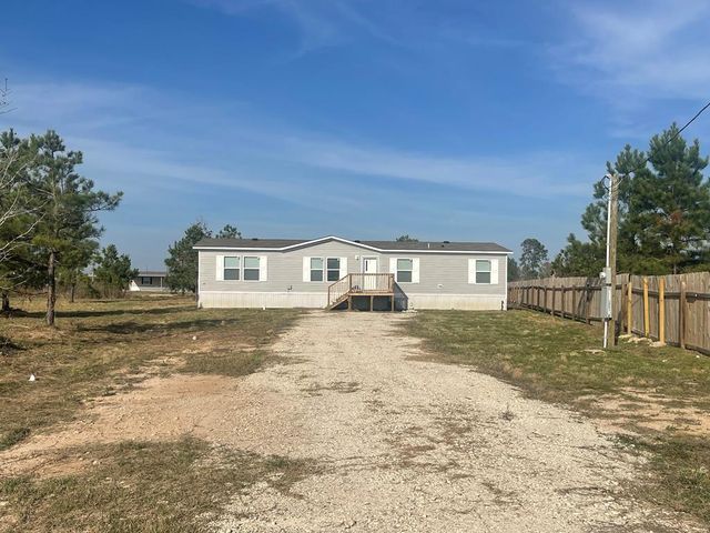 348 County Road 5130, Cleveland, TX 77327