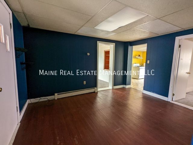 8 County Rd #1, Milford, ME 04461