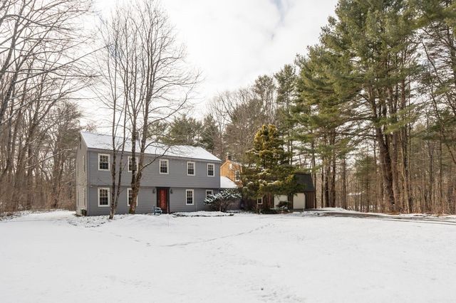 8 Old Farm Road, Kittery, ME 03904