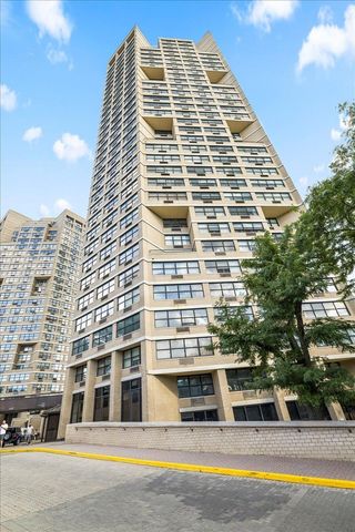 7000 Boulevard #19D, West New York, NJ 07093