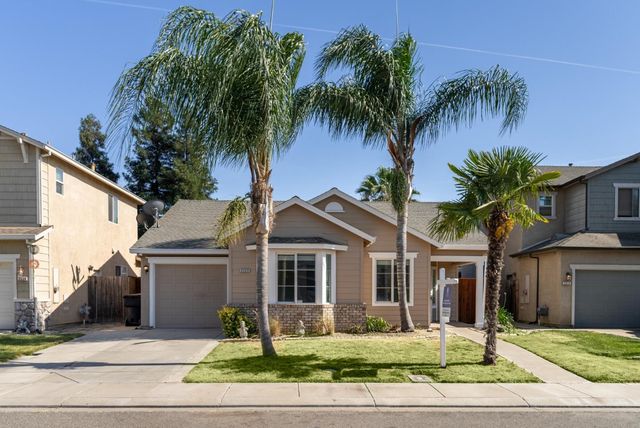 2320 Nature Ct, Riverbank, CA 95367