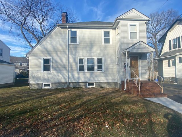 14 Williams St, Quincy, MA 02171