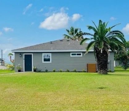 213 W  Speckled Trout, Rockport, TX 78382