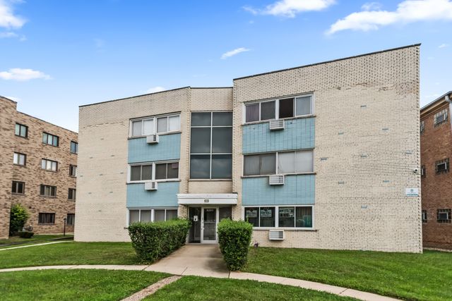 8203 Niles Center Rd #3C, Skokie, IL 60077