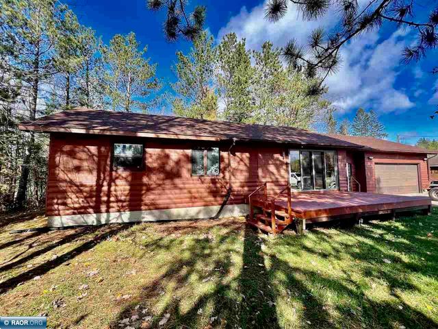 502 3rd Ave SE, Cook, MN 55723