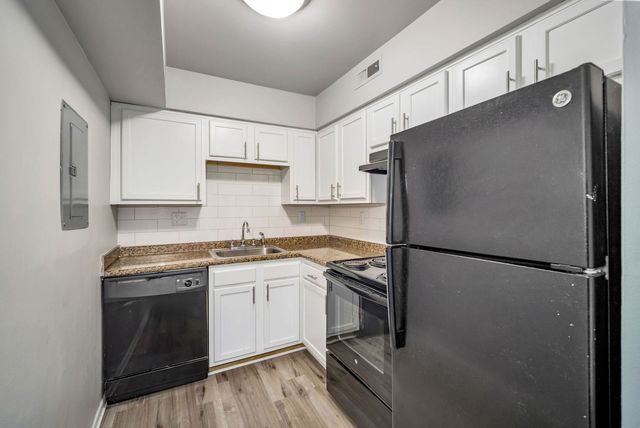 15 Montgomery Way #1, Amelia, OH 45102