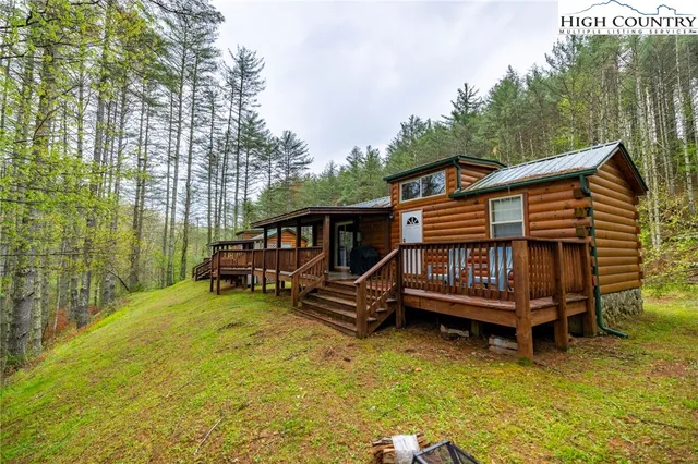 168 & 170 Lumina Lane, Crumpler, NC 28617