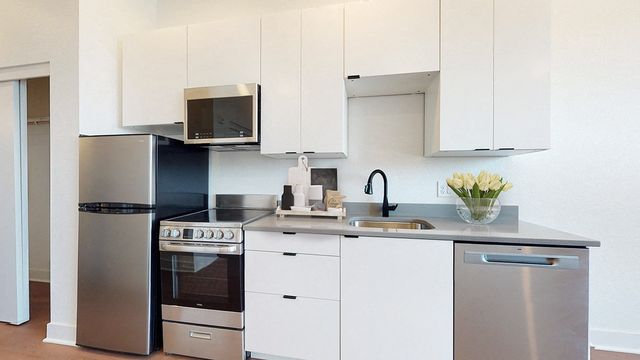 3890 W  Colfax Ave #300, Denver, CO 80204