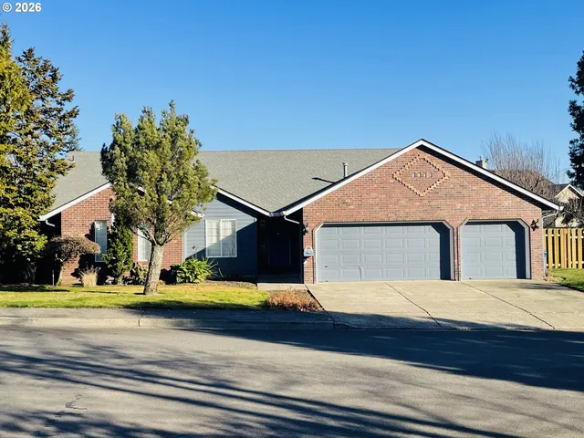 1843 NW 29th Cir, Camas, WA 98607