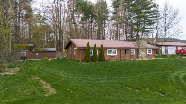 2495 Rolling Hills Rd, Ulster, PA 18850
