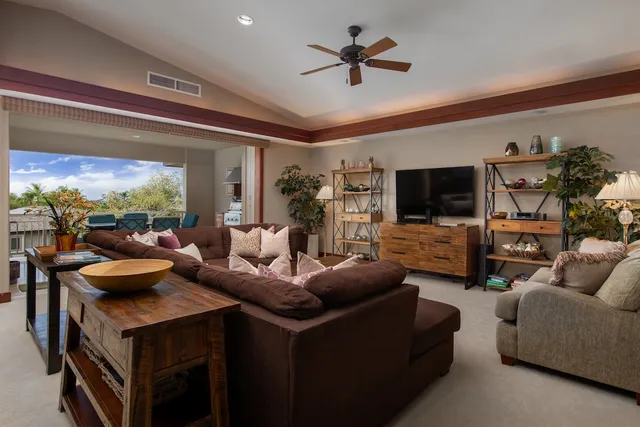 68-1025 N  Kaniku Dr #640, Kamuela, HI 96743