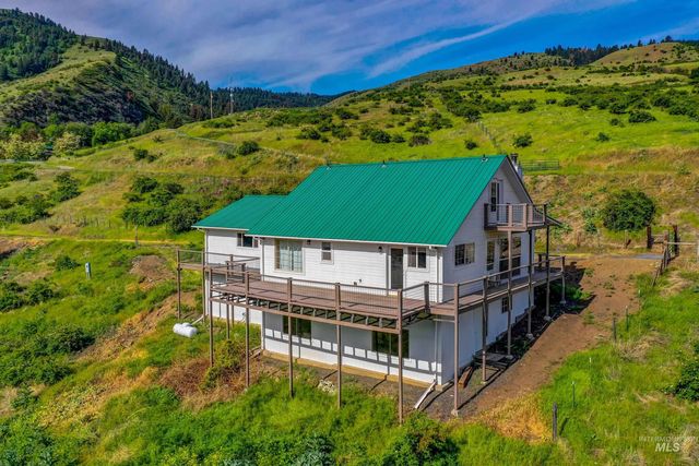 230 Seven U Ranch Rd, Lucile, ID 83542