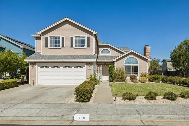 700 Bahama Ln, Foster City, CA 94404