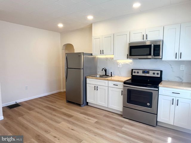 6249 Reedland St #1F, Philadelphia, PA 19142