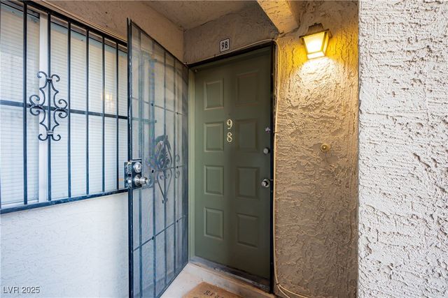 3790 Shirebrook Dr #98, Las Vegas, NV 89115