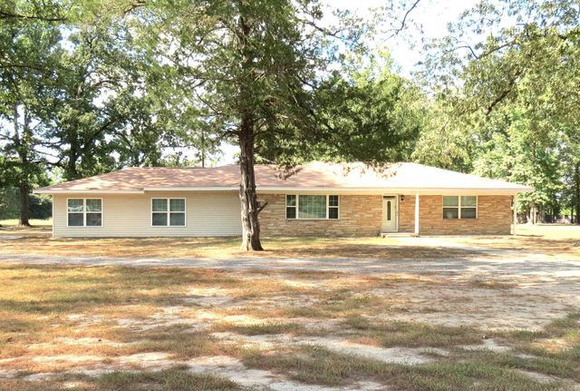8227 Sulphur Springs Rd, Pine Bluff, AR 71603