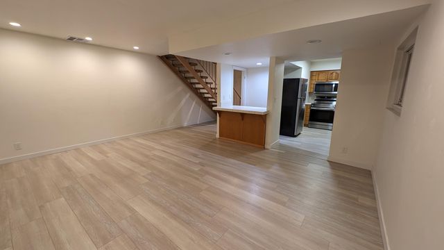 1615 Greenfield Ave  #8, Los Angeles, CA 90025