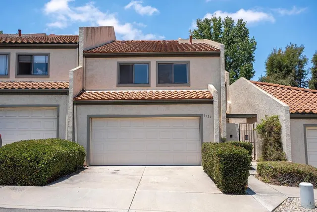 1526 Shadow Vista Way, El Cajon, CA 92019