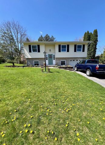 413 West Dr, Boalsburg, PA 16827