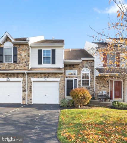 592 Blackmoor Ct, Harleysville, PA 19438
